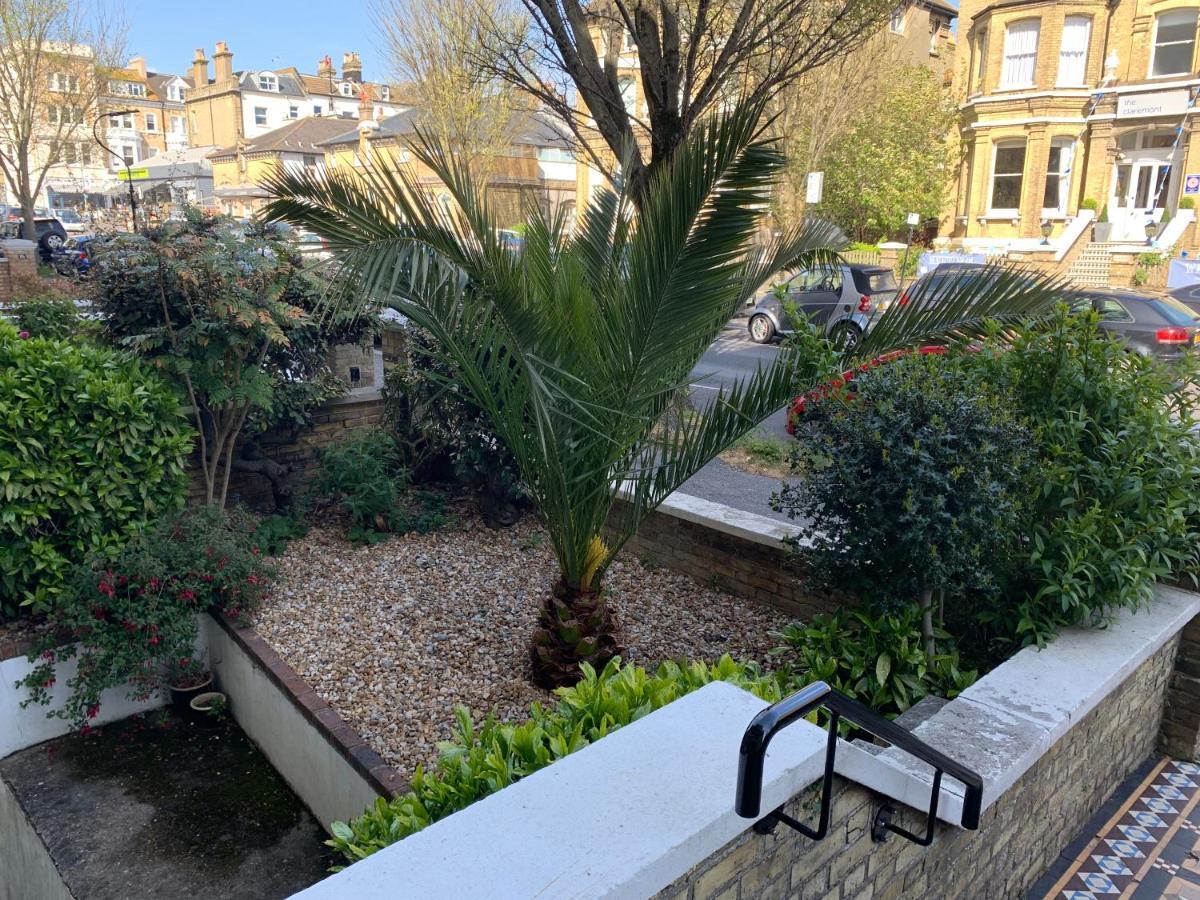 Vibrant Bohemian Seafront Flat Brighton Exterior photo